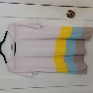 Easther Sz XL Short Sleeve White Top with Bottom Stripes of Yellow Blue and Gray